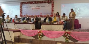 मुख्यमन्त्री कार्की र उद्योग मन्त्री हाङगाम बिच मञ्चमै जुहारी